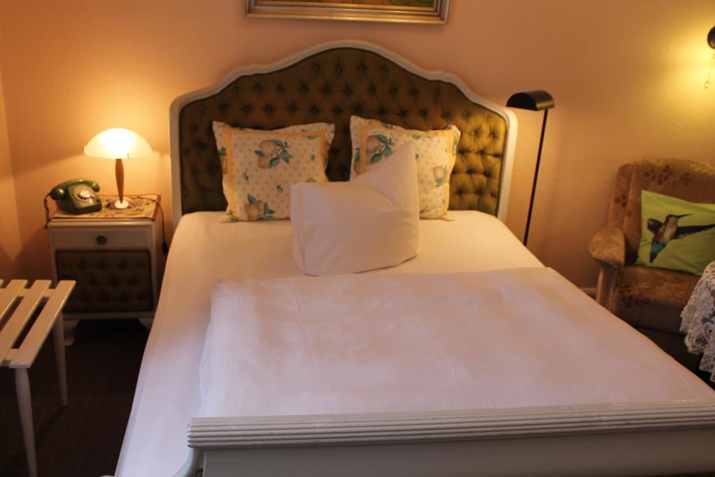Hotel Pension Columbus Am Kurfurstendamm Berlin Oda fotoğraf