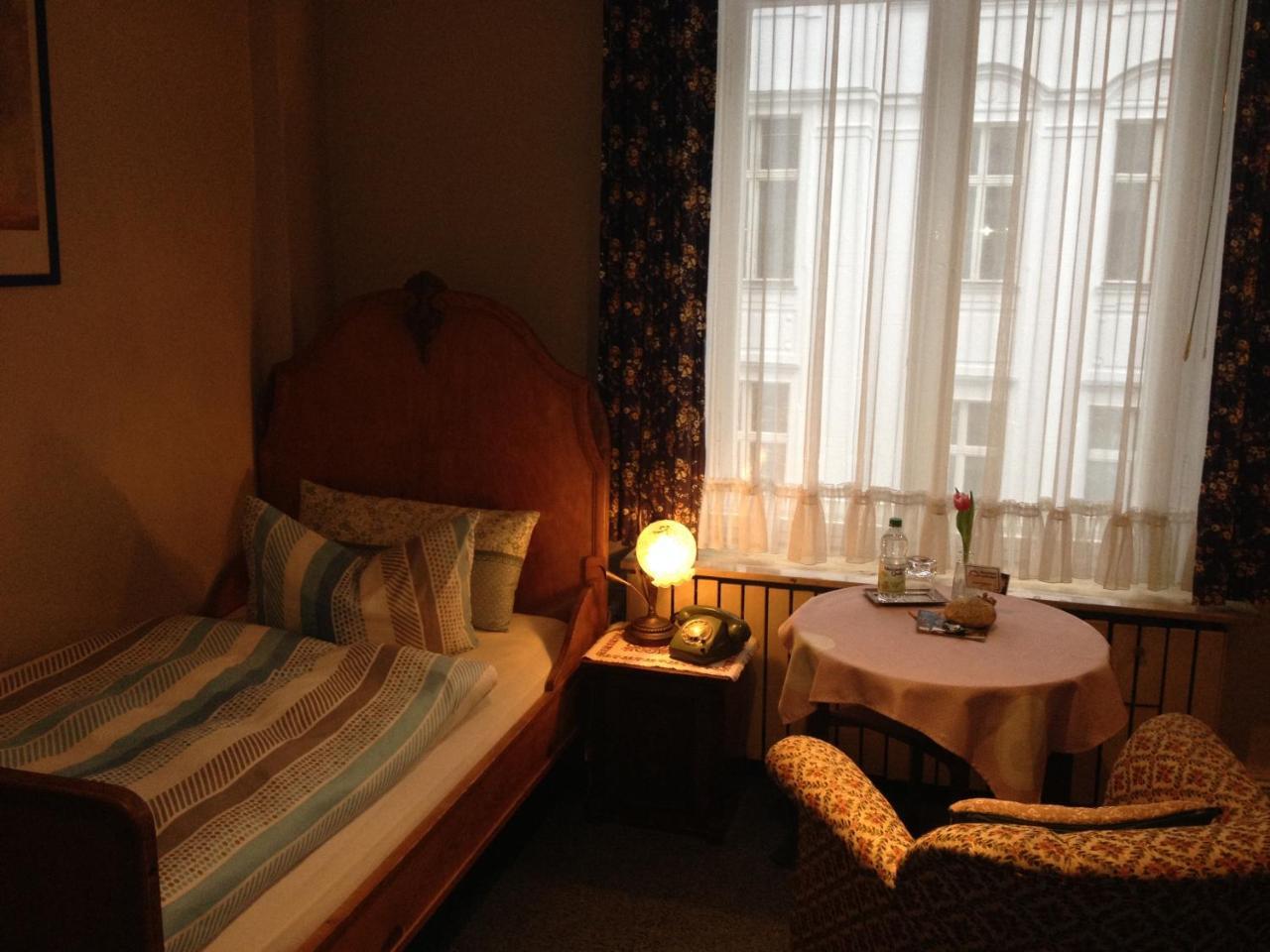 Hotel Pension Columbus Am Kurfurstendamm Berlin Dış mekan fotoğraf